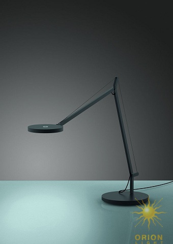 Настольная светодиодная лампа Demetra итальянской фабрики Artemide