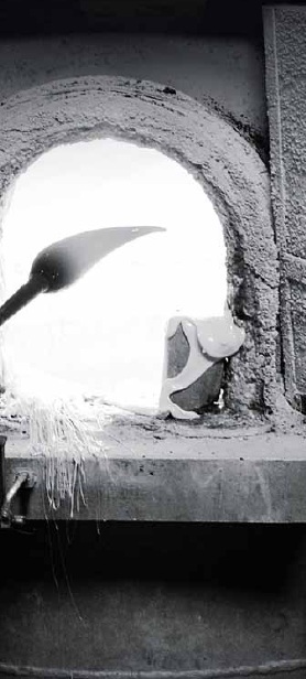 Выдувание стекла на фабрике Lamp